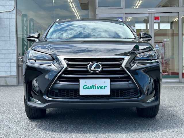 レクサス ＮＸ 200t バージョンL 埼玉県 2015(平27)年 11.4万km ブラック メーカーナビ/【CD/DVD/フルセグ/Bluetooth】/バックカメラ/クルーズコントロール/ビルトインETC/本革シート/パワーシート/エアーシート/パドルシフト/ステアリングヒーター/シートヒーター/パワーバックドア/LEDヘッドライト/取扱説明書/保証書