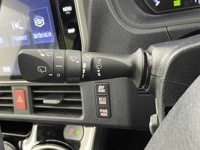 トヨタ ヴォクシー ハイブリッド ZS 煌Ⅱ 埼玉県 2020(令2)年 2.7万km ブラック 純正１０型ナビ　純正１２インチ後席モニター　両側パワースライドドア　クルーズコントロール　デジタルインナーミラー　シートヒーター　左ミラーリバース連動 コーナーセンサー 前後ドライブレコーダー ETC