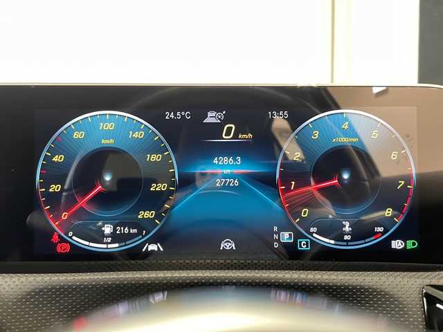 メルセデス・ベンツ Ａ１８０ スタイル AMGライン 新潟県 2018(平30)年 2.8万km コスモスブラック オプション/レーダーセーフティパッケージ/-アクティブディスタンスアシストディストロニック /-アクティブブレーキアシスト/-PRE SAFEプラス/-アクティブブラインドスポットアシスト/-アクティブレーンキーピングアシスト/-アクティブステアリングアシスト/ナビゲーションパッケージ/-HDDナビゲーション/-フルセグTV/-トラフィックサインアシスト/AMGライン/-AMGスタイリングパッケージ/-ロゴ付きキャリパー/-ステンレンスペダル/-本革スポーツステアリング/-レザーDINAMICAシート/-DINAMICAトリム/-18インチAMGアルミホイール/-マルチビームLEDヘッドライト/-アダプティブハイビームアシストプラス/主要装備/ETC/ドライブレコーダー/パドルシフト/シートヒーター/メモリ付きパワーシート/置くだけ充電/パークトロニック/スマートキー/スペアキー