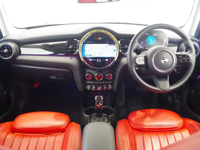 ＭＩＮＩ ＢＭＷ ミニ クーパー S クラシックトリム 岐阜県 2021(令3)年 3.5万km ミッドナイト・ブラック・メタリック クラシックトリム/アンビエントライト/純正HDDナビ/【Bluetooth/USB】/衝突回避・被害軽減ブレーキ/アダプティブ・クルーズ・コントロール/レーン・ディパーチャー・ウォーニング/パーキング・アシスト・パッケージ/パーク・ディスタンス・コントロール/レイン・センサー/クロス/レザレット/純正17インチアロイ・ホイール/ターボ/LEDヘッドライト/ダイナミック・スタビリティ・コントロール /イモビライザー/ビルトインETC/純正ドライブレコーダー/ダブル＋サイドエアバック/プッシュスタート/コンフォート・アクセス・システム/スペアキー/保証書