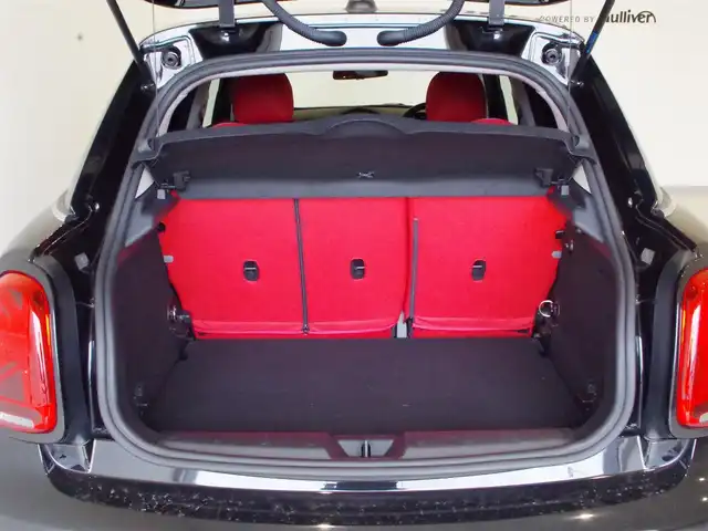 ＭＩＮＩ ＢＭＷ ミニ クーパー S クラシックトリム 岐阜県 2021(令3)年 3.5万km ミッドナイト・ブラック・メタリック クラシックトリム/アンビエントライト/純正HDDナビ/【Bluetooth/USB】/衝突回避・被害軽減ブレーキ/アダプティブ・クルーズ・コントロール/レーン・ディパーチャー・ウォーニング/パーキング・アシスト・パッケージ/パーク・ディスタンス・コントロール/レイン・センサー/クロス/レザレット/純正17インチアロイ・ホイール/ターボ/LEDヘッドライト/ダイナミック・スタビリティ・コントロール /イモビライザー/ビルトインETC/純正ドライブレコーダー/ダブル＋サイドエアバック/プッシュスタート/コンフォート・アクセス・システム/スペアキー/保証書