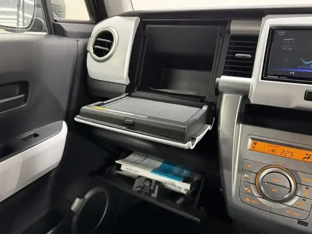 スズキ ハスラー X ターボ 三重県 2018(平30)年 5.2万km フェニックスレッドパール/ブルーイッシュブラックパール マイルドハイブリッド・ターボ/FF/インパネCVT/純正 7インチワイドナビ CN-RZ73W/（FM/AM/SD/iPod/TV/USB/Bluetooth/MEMORY MUSIC/CD/DVD/VTR）/【OP】全方位モニター/ビルトイン ETC/安全/・デュアルカメラブレーキサポート/・誤発進抑制機能/・車線逸脱警報機能/・ふらつき警報機能/・ESP（横滑り防止）/装備/・シートヒーター（D/N）/・オートエアコン/・オートライト/・HID（ディスチャージ） ヘッドライト ＋ フロントフォグランプ/・ステアリングスイッチ/・プッシュスタート/・スマートキーx2/・純正 フロアマット＆ドアバイザー/・純正 15inAW/・保/取/ナビ取/・2トーンカラー『フェニックスレッドパールスラッシュブルーイッシュブラックパール［A6R］』/など