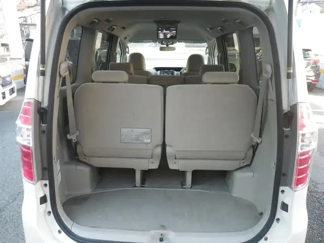 トヨタ ノア X スマートエディション 神奈川県 2010(平22)年 11.3万km ホワイトパールクリスタルシャイン 車検8年12月4日迄/純正HDDナビ　ワンセグ/（Mサーバー/AUX/SD/DVD再生可）/バックカメラ/両側パワースライドドア/フリップダウンモニター/ビルトインETC/スマートキーx2/80系ノア用アルミホイール/キセノンヘッドランプ/ウインカーミラー/取説書/保証書