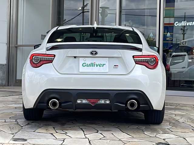 トヨタ ８６ GRスポーツ 静岡県 2018(平30)年 2.7万km クリスタルホワイトパール 【主要装備】/専用シート/エアロ/純正ナビ　/バックカメラ　/前方ドライブレコーダー　/ステアリングスイッチ　/プッシュスタート　/スマートキー　/オートライト　/トランクスポイラー　/Ｂｌｕｅｔｏｏｔｈ接続　/純正１７インチアルミ/クルーズコントロール/ＥＴＣ２．０/ＡＭ/ＦＭ/ＣＤ/ＤＶＤ/フルセグＴＶ/ＳＤ/Ｂｌｕｅｔｏｏｔｈ