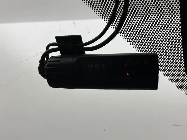 レクサス ＲＸ 450h Fスポーツ 群馬県 2016(平28)年 6.7万km グラファイトブラックガラスフレーク MarkLevinson(マークレビンソン)プレミアムサウンドシステム/ムーンルーフ/後席シートヒーター/パワーシート(電動リクライニング&電動格納機能付)/パノラミックビューモニター/ブラインドスポットモニター/インテリジェントクリアランスソナー/リヤクロストラフィックアラート/リヤクロストラフィックオートブレーキ/ホワイトレザーシート/＝＝＝＝＝/純正12.3インチナビ/・AM/FM/SD/Bluetooth/USB/AUX/・CD/DVD/Blu-ray/フルセグTV/Lexus Safety System+/・プリクラッシュセーフティシステム/・レーンキーピングアシスト/・オートマチックハイビーム/・レーダークルーズコントロール(全車速追従機能付)/前席パワーシート/シートヒーター/シートベンチレーション/運転席メモリー機能/ヘッドアップディスプレイ/ETC2.0/三眼フルLEDヘッドランプ/LEDシーケンシャルターンランプ