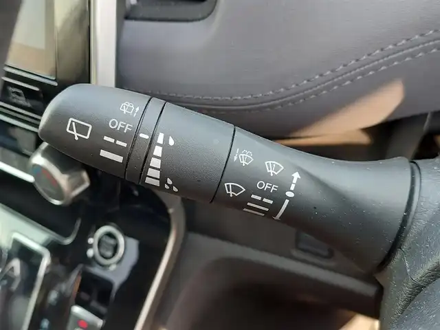 日産 セレナ ハイウェイスター V 東京都 2022(令4)年 1.4万km ブリリアントホワイトパール ワンオーナー/純正10インチナビ/アラウンドビューモニター/プロパイロット/インテリジェントスマートミラー/ドライブレコーダー/ＥＴＣ/両側電動スライドドア/コーナーセンサー/純正16インチＡＷ/ＬＥＤヘッドライト/ＬＥＤフォグランプ/ロールサンシェード/スライドupシート/プッシュスタート/スマートキー