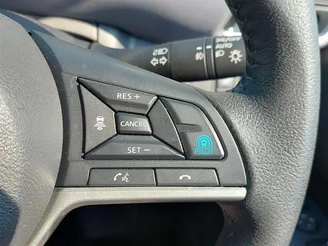 日産 セレナ ハイウェイスター V 東京都 2022(令4)年 1.4万km ブリリアントホワイトパール ワンオーナー/純正10インチナビ/アラウンドビューモニター/プロパイロット/インテリジェントスマートミラー/ドライブレコーダー/ＥＴＣ/両側電動スライドドア/コーナーセンサー/純正16インチＡＷ/ＬＥＤヘッドライト/ＬＥＤフォグランプ/ロールサンシェード/スライドupシート/プッシュスタート/スマートキー