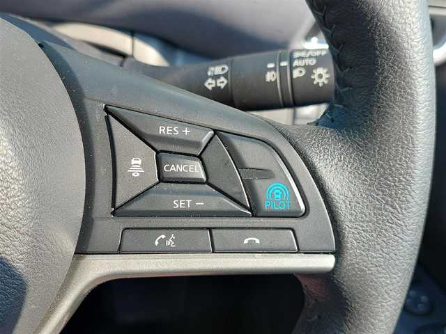 日産 セレナ ハイウェイスター V 東京都 2022(令4)年 1.4万km ブリリアントホワイトパール ワンオーナー/純正10インチナビ/アラウンドビューモニター/プロパイロット/インテリジェントスマートミラー/ドライブレコーダー/ＥＴＣ/両側電動スライドドア/コーナーセンサー/純正16インチＡＷ/ＬＥＤヘッドライト/ＬＥＤフォグランプ/ロールサンシェード/スライドupシート/プッシュスタート/スマートキー