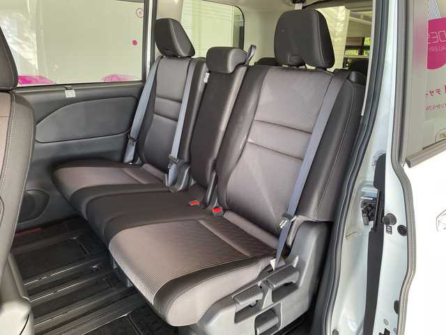 日産 セレナ ハイウェイスター V 埼玉県 2022(令4)年 1.4万km ブリリアントホワイトパール ワンオーナー/福祉車両/エマージェンシーブレーキ/プロパイロット/純正10インチメモリーナビ/　　DVD/BT/フルセグ/アラウンドビューモニター、バックカメラ、サイドカメラ、フロントカメラ/両側パワースライドドア/レーダークルーズコントロール/LEDオートライト/純正16インチアルミホイール/純正ETC