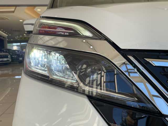 日産 セレナ ハイウェイスター V 埼玉県 2022(令4)年 1.4万km ブリリアントホワイトパール ワンオーナー/福祉車両/エマージェンシーブレーキ/プロパイロット/純正10インチメモリーナビ/　　DVD/BT/フルセグ/アラウンドビューモニター、バックカメラ、サイドカメラ、フロントカメラ/両側パワースライドドア/レーダークルーズコントロール/LEDオートライト/純正16インチアルミホイール/純正ETC