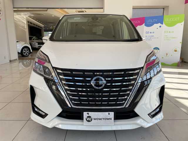 日産 セレナ ハイウェイスター V 埼玉県 2022(令4)年 1.4万km ブリリアントホワイトパール ワンオーナー/福祉車両/エマージェンシーブレーキ/プロパイロット/純正10インチメモリーナビ/　　DVD/BT/フルセグ/アラウンドビューモニター、バックカメラ、サイドカメラ、フロントカメラ/両側パワースライドドア/レーダークルーズコントロール/LEDオートライト/純正16インチアルミホイール/純正ETC