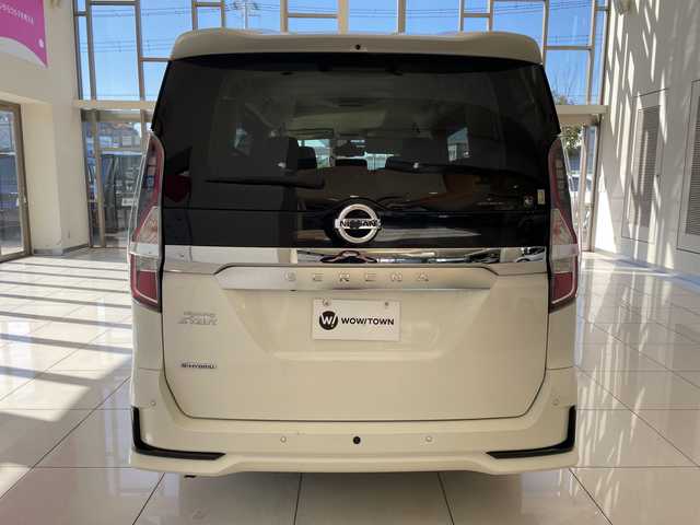 日産 セレナ ハイウェイスター V 埼玉県 2022(令4)年 1.4万km ブリリアントホワイトパール ワンオーナー/福祉車両/エマージェンシーブレーキ/プロパイロット/純正10インチメモリーナビ/　　DVD/BT/フルセグ/アラウンドビューモニター、バックカメラ、サイドカメラ、フロントカメラ/両側パワースライドドア/レーダークルーズコントロール/LEDオートライト/純正16インチアルミホイール/純正ETC