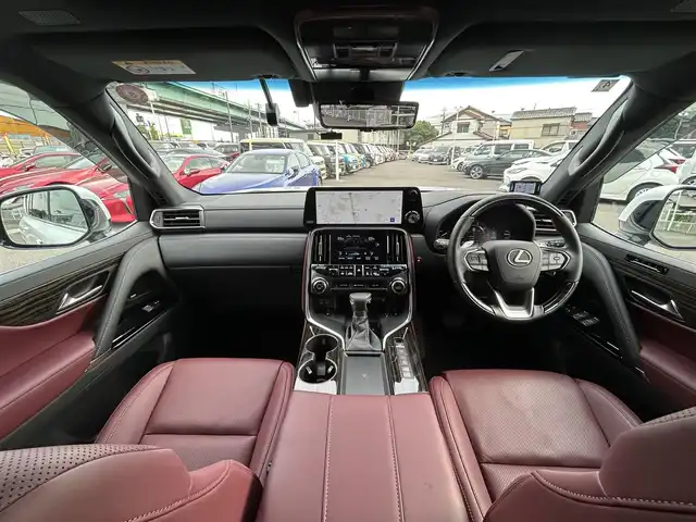レクサス ＬＸ 600 愛知県 2024(令6)年 1.5万km ソニッククォーツ サンルーフ /ルーフレール/リヤエンターテイメントシステム/デジタルインナーミラー /マークレビンソンサウンドシステム/クールBOX/純正ディスプレイオーディオ、ナビ/フルセグTV/BT/HDMI/USB/パノラミックビューモニター/ビルトイン2.0ETC/純正20インチAW/レクサスセーフティシステムプラス/レーダークルーズコントロール/ブラインドスポットモニター/ヘッドアップディスプレイ/ドライブレコーダー/レーダー探知機/置くだけ充電/パワーバックドア/レザーシート/前席パワーシート（D席メモリー付き）/シートヒーター /エアシート/ハンドルヒーター /純正フロアマット/純正ドアバイザー/三眼LEDヘッドライト/取説、保証書/スペアキー