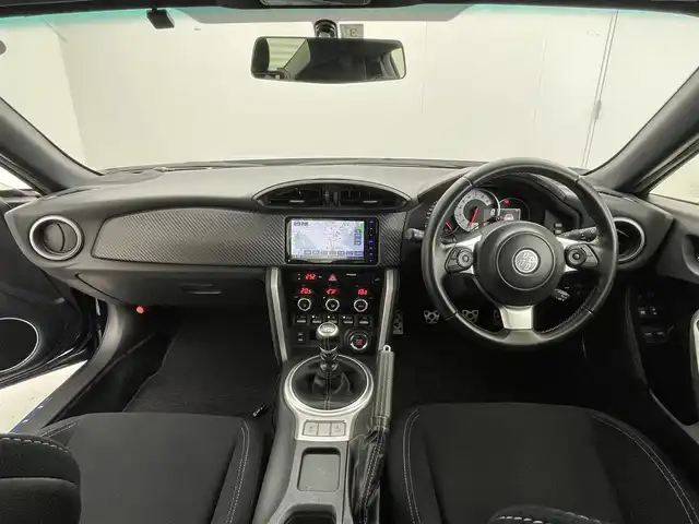 トヨタ ８６ GT 茨城県 2021(令3)年 1.2万km アズライトブルー 社外SDナビ【MDV-D407BTW】/CD/DVD/Bluetooth/ワンセグ/バックカメラ/ETC/クルーズコントロール/LEDヘッドライト/オートライト/純正17インチAW/純正フロアマット/社外マフラー/車高調/プッシュスタート/スマートキー/スペアキー