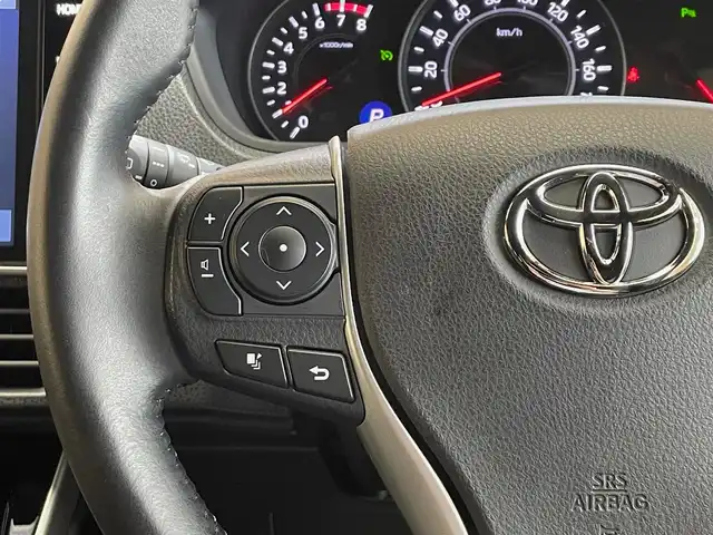 トヨタ ヴォクシー ZS 煌Ⅲ 岩手県 2021(令3)年 0.9万km ブラック ４WD/モデリスタフロントスポイラー/寒冷地仕様/両側パワースライドドア/トヨタセーフティセンスC/プリクラッシュセーフティ/レーンディパーチャーアラート/オートマチックハイビーム/先行車発進告知機能/クルーズコントロール/横滑り防止装置/アイドリングストップ/MTモード付きAT/クリアランスソナー/純正10.5インチナビ/バックカメラ/ETC/ドライブレコーダー/ロールサンシェード/リヤオートエアコン/LEDヘッドランプ/純正16インチアルミホイール