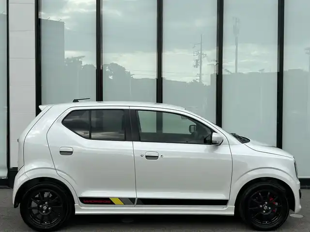 スズキ アルト ワークス 愛知県 2016(平28)年 3.9万km パールホワイト 社外ナビ　/   ＣＤ　/ターボ車　/横滑り防止装置　/純正１５インチアルミホイール　/レカロシート（前席のみ）　/プッシュスタート　/スマートキー　/オートライト/HIDライト