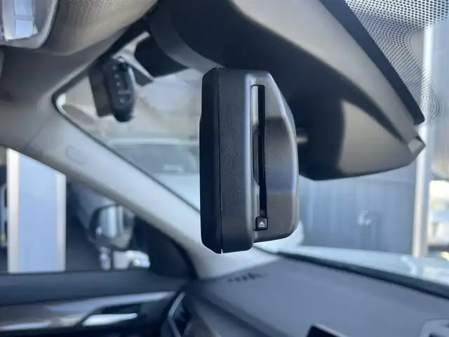 ＢＭＷ Ｘ１ xDrive 18d xライン 滋賀県 2021(令3)年 2.6万km ミネラルホワイト インテリジェントセーフティ　/ＡＣＣ　/ＬＫＡ　/ハーフレザー　/・前席パワーシート　/アンビエントライト　/純正ナビ（ＵＳＢ／ＢＴ）/バックカメラ　/電動リアゲート　/コンフォートアクセス　/コーナーセンサー　/ミラー一体型ＥＴＣ/純正18インチAW