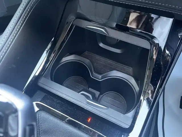 ＢＭＷ Ｘ１ xDrive 18d xライン 滋賀県 2021(令3)年 2.6万km ミネラルホワイト インテリジェントセーフティ　/ＡＣＣ　/ＬＫＡ　/ハーフレザー　/・前席パワーシート　/アンビエントライト　/純正ナビ（ＵＳＢ／ＢＴ）/バックカメラ　/電動リアゲート　/コンフォートアクセス　/コーナーセンサー　/ミラー一体型ＥＴＣ/純正18インチAW