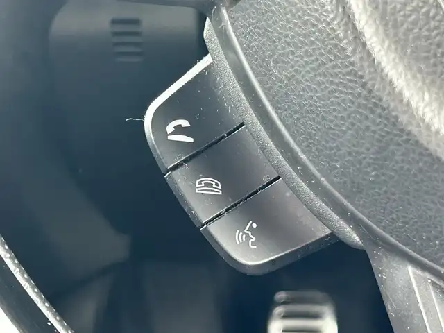 スズキ スイフト スポーツ 群馬県 2020(令2)年 6.7万km チャンピオンイエロー 6速MT ターボ/セーフティパッケージ/全方位モニターカメラパッケージ/純正SDナビ/CD・DVD・SD・USB/Bluetooth・フルセグTV/前後ドライブレコーダー/ビルトインETC/HKSマフラー/クルーズコントロール/横滑り防止装置/レーンキープアシスト/衝突軽減ブレーキ/取説・保証書/R3/4/5/6/7年記録簿/スマートキー×2