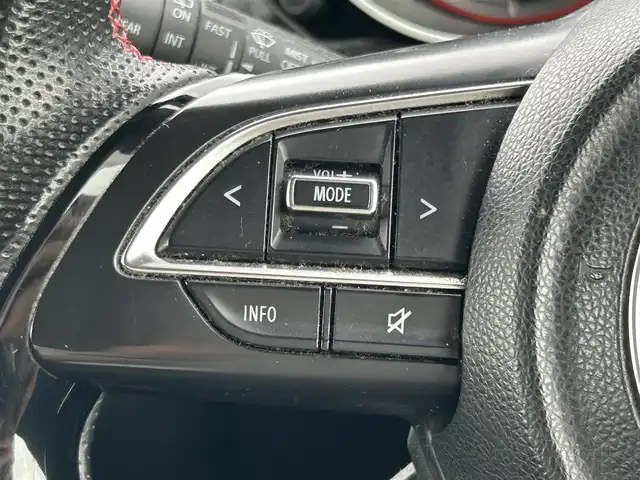 スズキ スイフト スポーツ 群馬県 2020(令2)年 6.7万km チャンピオンイエロー 6速MT ターボ/セーフティパッケージ/全方位モニターカメラパッケージ/純正SDナビ/CD・DVD・SD・USB/Bluetooth・フルセグTV/前後ドライブレコーダー/ビルトインETC/HKSマフラー/クルーズコントロール/横滑り防止装置/レーンキープアシスト/衝突軽減ブレーキ/取説・保証書/R3/4/5/6/7年記録簿/スマートキー×2