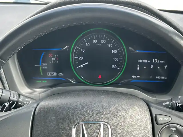 ホンダ ヴェゼル ハイブリッド Z 千葉県 2015(平27)年 4.4万km ミスティックグリーンパール 社外ディスプレイオーディオ　ＦＨ９２００ＤＶ　ＤＶＤ　ＣＤ　シートヒーター　ブレーキホールド　クルーズコントロール　パドルシフト　衝突軽減防止機能　カーテンエアバッグ　純正１７インチＡＷ　ルーフレール