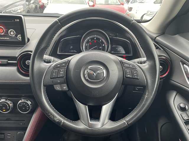 マツダ ＣＸ－３ XD ツーリング 神奈川県 2015(平27)年 11.4万km ディープクリスタルブルーマイカ (株)IDOMが運営する【じしゃロン相模原店】の自社ローン専用車両になります。こちらは現金またはオートローンご利用時の価格です。自社ローンご希望の方は別途その旨お申付け下さい/純正ＳＤナビ／Ｂｌｕｅｔｏｏｔｈ／ＤＶＤ／ＣＤ／地デジＴＶ／ＵＳＢ／ＡＵＸ/バックカメラ/ＥＴＣ/衝突軽減ブレーキ/ブラインドスポットモニター/ドライブレコーダー/オートライト/スマートキー/プッシュエンジンスタート/ゴム製フロアマット