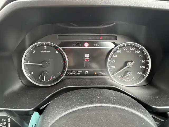 三菱 トライトン GSR 千葉県 2025(令7)年 0.1万km ホワイトダイヤモンド e-アシスト/・衝突軽減ブレーキ/レーンキープアシスト/・レーダークルーズコントロール/オートハイビーム/・クリアランスソナー/ブラインドスポットモニター/純正スマートフォン連携ナビ/・フルセグ/BT/USB/カープレイ/全方位カメラ/ステアリングスイッチ/MTモード/レザーシート(黒)/パワーシート(D席)/シートヒーター(D/N席)/ステアリングヒーター/LEDヘッドライト/オートライト/フォグライト/純正18インチAW