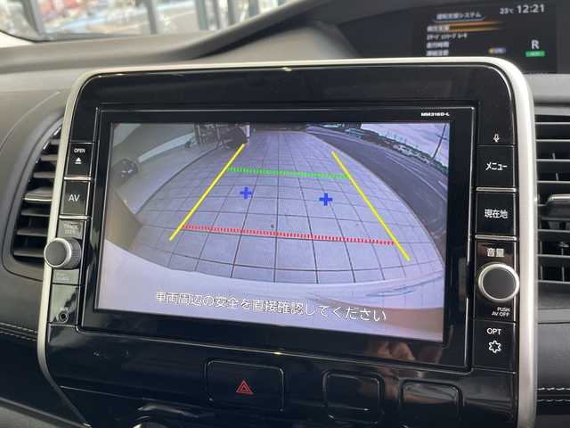 日産 セレナ ハイウェイスター 愛知県 2019(令1)年 6.2万km ブリリアントホワイトパール 純正9型ナビ SDカードなし/フリップダウンモニター/クルーズコントロール/バックカメラ/ハンズフリースライドドア/純正アルミホイール/オートライト/ETC/衝突軽減システム/CD DVD/Bluetooth/ステアリングスイッチ/スマートキー/プッシュスタート