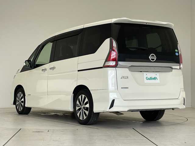 日産 セレナ ハイウェイスター 愛知県 2019(令1)年 6.2万km ブリリアントホワイトパール 純正9型ナビ SDカードなし/フリップダウンモニター/クルーズコントロール/バックカメラ/ハンズフリースライドドア/純正アルミホイール/オートライト/ETC/衝突軽減システム/CD DVD/Bluetooth/ステアリングスイッチ/スマートキー/プッシュスタート