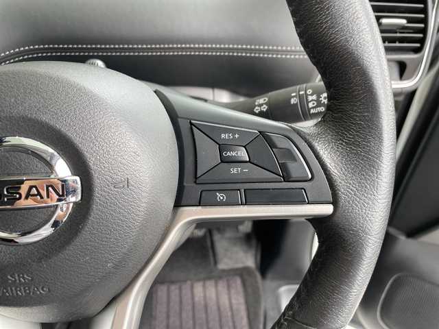 日産 セレナ ハイウェイスター 愛知県 2019(令1)年 6.2万km ブリリアントホワイトパール 純正9型ナビ SDカードなし/フリップダウンモニター/クルーズコントロール/バックカメラ/ハンズフリースライドドア/純正アルミホイール/オートライト/ETC/衝突軽減システム/CD DVD/Bluetooth/ステアリングスイッチ/スマートキー/プッシュスタート