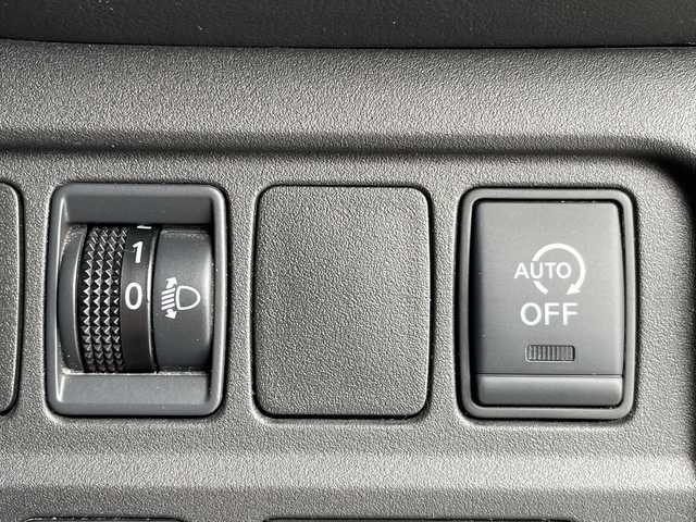 日産 セレナ ハイウェイスター 愛知県 2019(令1)年 6.2万km ブリリアントホワイトパール 純正9型ナビ SDカードなし/フリップダウンモニター/クルーズコントロール/バックカメラ/ハンズフリースライドドア/純正アルミホイール/オートライト/ETC/衝突軽減システム/CD DVD/Bluetooth/ステアリングスイッチ/スマートキー/プッシュスタート