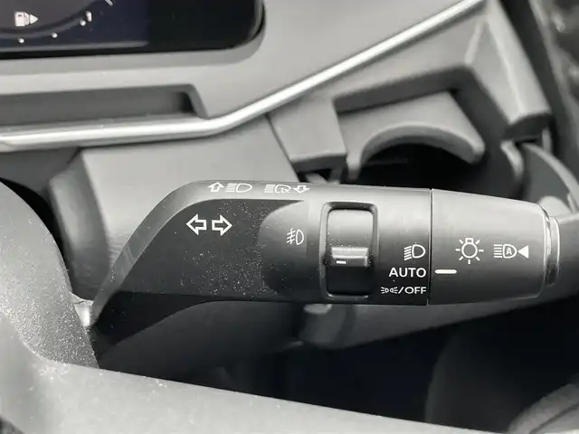 日産 オーラ G レザーエディション 静岡県 2022(令4)年 3万km ガンＭ /純正ナビ/地デジTV//純正CD/DVD/Bluetooth//バック/全周囲カメラ//レザーシート//デジタルインナーミラー//オートハイビーム//エマージェンシーブレーキ//社外17インチAW//スマートキー//スペアキー//保証書//取説