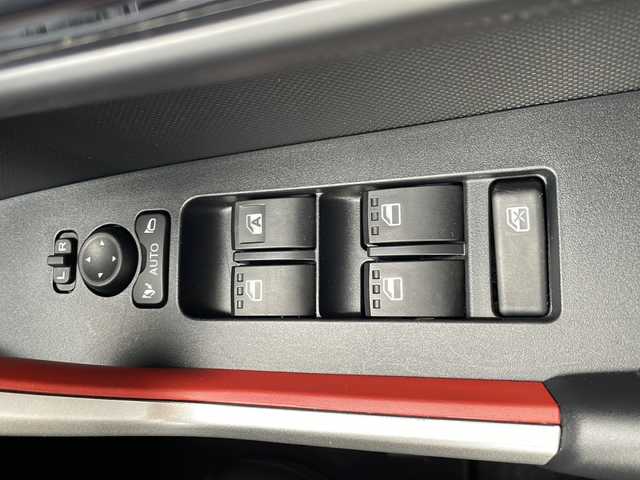 トヨタ ライズ G 福岡県 2023(令5)年 3万km スムースグレーマイカメタリック 純正ディスプレイオーディオ/AppleCarPlay対応/フルセグTV/BT接続/USB接続/HDMI接続/前後ドラレコ　TZ-DR210/スマートキー/プッシュスタート/バックカメラ/純正16インチアルミホイール/純正フロアマット/純正ドアバイザー/LEDヘットライト
