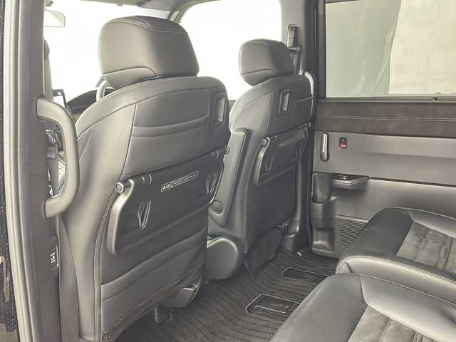 ホンダ ステップワゴン スパーダ eHEV プレミアムライン 兵庫県 2022(令4)年 4.5万km クリスタルブラックパール ・ワンオーナー車/・純正11.4インチナビ（フルセグ・DVD・BT・USB・Aplle Car Play）/・全方位カメラ/・ホンダセンシング/・ステアリングリモコン/・パドルシフト/・パワーバックドア/・両側パワースライドドア/・ハーフレザーシート/・前席シートヒーター/・2列目オットマン/・ホンダセンシング/・衝突軽減ブレーキ（CMBS）/・先行車発進お知らせ機能/・歩行者事故低減ステアリング/・路外逸脱抑制機能/・標識認識機能/・渋滞追従機能付アダプティブクルーズコントロール（ACC）/・車線維持支援システム（LKAS）/・トラフィックジャムアシスト（渋滞運転支援機能）/・ブラインドスポットインフォメーション/・誤発進抑制機能/・後方誤発進抑制機能/・近距離衝突軽減ブレーキ/・急アクセル抑制機能/・パーキングセンサーシステム/・ビルトインETC/・純正前後ドライブレコーダー/・LEDヘッドライト/・フォグランプ/・オートハイビーム/・純正17インチアルミホイール/・純正フロアマット/・スマートキー/・スペアキー/・プッシュスタート/・電動格納ミラー/・W＋サイドエアバック/・カーテンエアバック