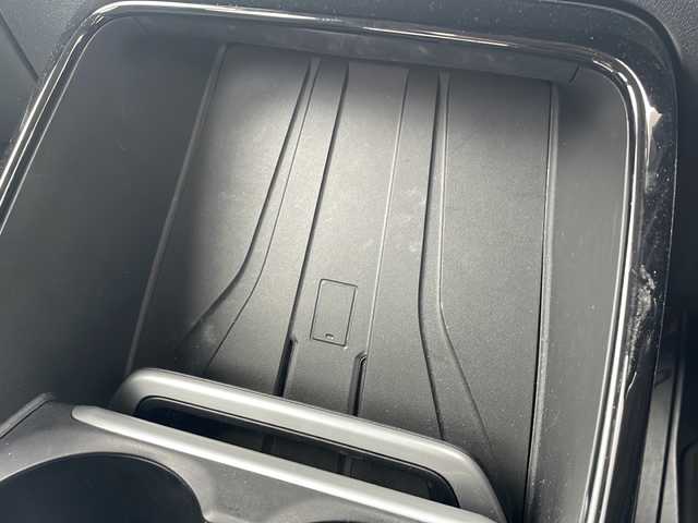 ＢＭＷ ＢＭＷ ２１８ｉ アクティブツアラー エクスクルーシブ 福岡県 2023(令5)年 2.3万km ミネラルホワイト 純正ナビ（Bluetooth・全周囲カメラ）/ブラインドスポットモニター/パーイングアシスト/置くだけ充電/ヘッドアップディスプレイ/パーイングアシスト/置くだけ充電/ヘッドアップディスプレイ/駐車距離コントロール（PDC)/レーダークルーズコントロール/ETC/交差点アシスト/Assisted Driving/運転注意力モニター/自動ヘッドライト/発進サポート/パワーシート（運転席・助手席）/シートヒーター（運転席・助手席）/Cタイプ入力端子/エアバック（運転席・助手席）