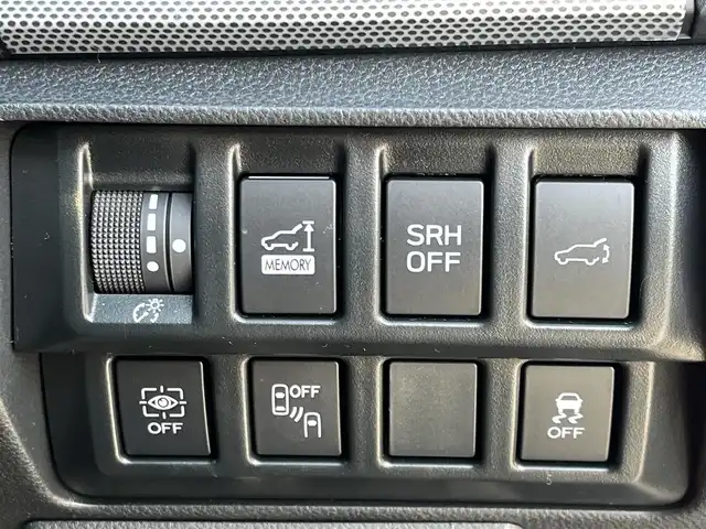 スバル フォレスター ハイブリッド アドバンス 奈良県 2021(令3)年 2.2万km クリスタルホワイトP 純正ナビ（AVIC-RZ711）/（フルセグ/BT/CD/DVD）/サンルーフ/レーダークルーズコントロール/パドルシフト/バックカメラ/ブラインドスポットモニター/衝突軽減システム/レーンキープアシスト/後方コーナーセンサー/パワーバックドア/ハーフレザー/前席パワーシート/全席シートヒーター/ステアリングヒーター/前方ドライブレコーダー/デジタルインナーミラー/ETC/純正18インチAW/取り扱い説明書/スペアキーX1