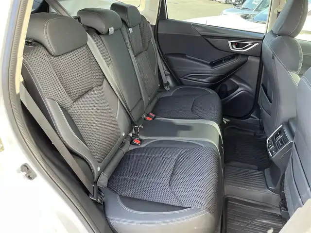 スバル フォレスター ハイブリッド アドバンス 奈良県 2021(令3)年 2.2万km クリスタルホワイトP 純正ナビ（AVIC-RZ711）/（フルセグ/BT/CD/DVD）/サンルーフ/レーダークルーズコントロール/パドルシフト/バックカメラ/ブラインドスポットモニター/衝突軽減システム/レーンキープアシスト/後方コーナーセンサー/パワーバックドア/ハーフレザー/前席パワーシート/全席シートヒーター/ステアリングヒーター/前方ドライブレコーダー/デジタルインナーミラー/ETC/純正18インチAW/取り扱い説明書/スペアキーX1