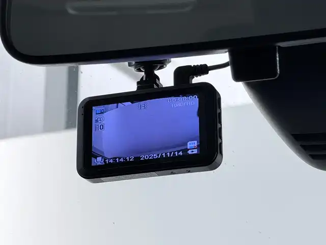 日産 セレナ ハイウェイスター プロパイロットED 大阪府 2016(平28)年 3.2万km ブリリアントホワイトパール ProPILOT 純正9incナビTV バックカメラ フリップダウンモニター レーダークルコン 衝突軽減ブレーキ レーンアシスト 両側パワースライドドア リアオートエアコン ドライブレコーダー ETC