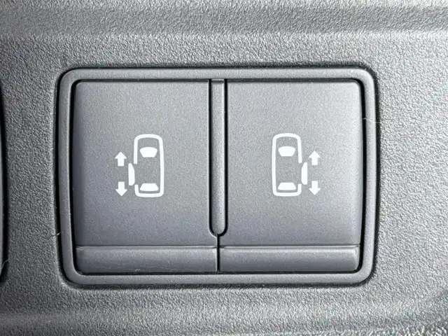 日産 セレナ ハイウェイスター プロパイロットED 大阪府 2016(平28)年 3.2万km ブリリアントホワイトパール ProPILOT 純正9incナビTV バックカメラ フリップダウンモニター レーダークルコン 衝突軽減ブレーキ レーンアシスト 両側パワースライドドア リアオートエアコン ドライブレコーダー ETC