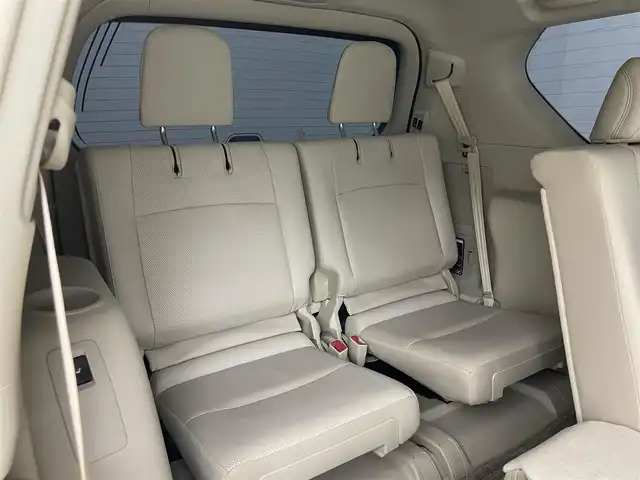 トヨタ ランドクルーザー プラド TX Lパッケージ 岡山県 2022(令4)年 2.7万km ホワイトパールクリスタルシャイン モデリスタエアロ/サンルーフ/純正9インチナビ/・FM/AM/Bluetooth/フルセグ/CD/DVD/バックカメラ/ベージュレザーシート/・パワーシート/・シートヒーター/・ベンチレーション/トヨタセーフティーセンス/・プリクラッシュセーフティ/・レーンディパーチャーアラート/・オートマチックハイビーム/・レーダークルーズコントロール/ビルトインETC/ドライブレコーダー/電動格納サードシート/ブラックルーフレール/LEDヘッドライト/MTモード付シフト/HDMI/USB接続