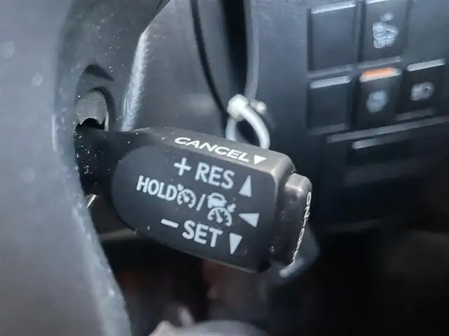 トヨタ アルファードハイブリット SR サイドリフトアップ 島根県 2018(平30)年 4.2万km ダークレッドマイカメタリック 純正9インチナビ　/DVD再生・フルセグ　/Bluetoothオーディオ/純正フリップダウンモニター　/JBLサウンドシステム/バックカメラ/ビルトインETC2.0　/黒レザーシート/前席シートヒーター/前席エアシート/両側パワースライド　/前後ドライブレコーダー/クルーズコントロール/助手席・2列目オットマン　/純正アルミホイール/福祉車両(サイドリフトアップ)