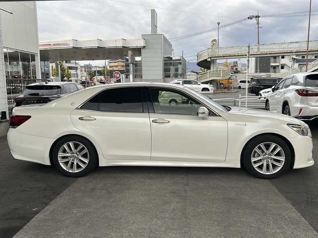 トヨタ クラウン ハイブリッド アスリートG 京都府 2014(平26)年 8.6万km ホワイトパールクリスタルシャイン HDDナビ８インチ/アラウンドビューモニター /レーダークルーズコントロール /クリアランスソナー  /ステアリングヒーター /シートヒーター＆ベンチレーター /エアシート /メモリーパワーシート/電動リアサンシェード /オールオートパワーウィンドウ/ドラレコ前後 (UP-K04)/ワンセグTV/ウィンカーミラー/フロントフォグ/オートマチックハイビーム/ビルトインETC/スマートキー/禁煙車/プッシュスタート