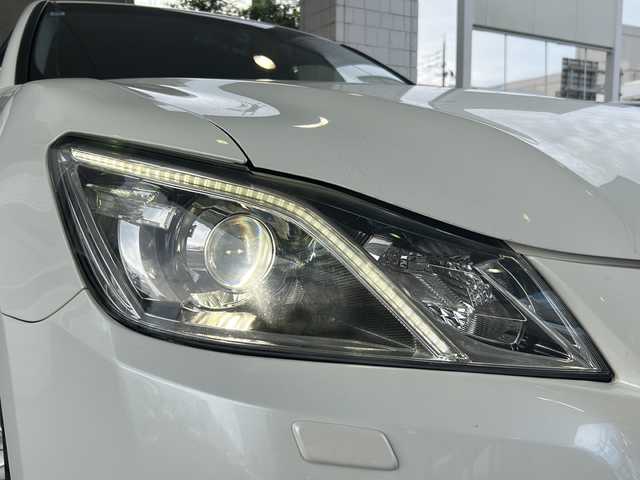 トヨタ クラウン ハイブリッド アスリートG 京都府 2014(平26)年 8.6万km ホワイトパールクリスタルシャイン HDDナビ８インチ/アラウンドビューモニター /レーダークルーズコントロール /クリアランスソナー  /ステアリングヒーター /シートヒーター＆ベンチレーター /エアシート /メモリーパワーシート/電動リアサンシェード /オールオートパワーウィンドウ/ドラレコ前後 (UP-K04)/ワンセグTV/ウィンカーミラー/フロントフォグ/オートマチックハイビーム/ビルトインETC/スマートキー/禁煙車/プッシュスタート