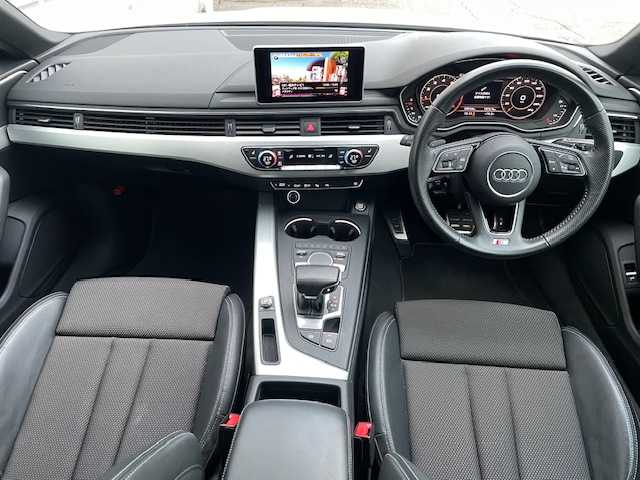 アウディ Ａ５ SB 2．0 TFSI スポーツ 福井県 2018(平30)年 3.1万km グレイシアホワイトメタリック 登録時走行距離３０６３４ｋｍ/Sラインパッケージ/メーカー純正HDDナビゲーション/（CD/DVD/BT）/フルセグテレビ/バーチャルコックピット/プリクラッシュセーフティ/レーンキープアシスト/アダプティブクルーズコントロール/パークアシスト/クリアランスソナー/LEDヘッドライト/電動リアゲート/純正18インチアルミホイール/前席パワーシート/ハーフレザーシート/シートヒーター/パドルシフト/フロントカメラ/サイドカメラ/バックカメラ/ETC2.0 /ドライブレコーダー/プッシュスタート/スマートキー/保証書/取扱説明書