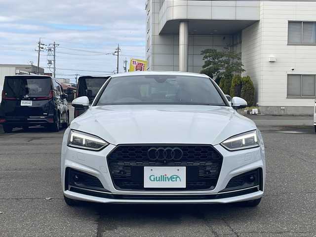 アウディ Ａ５ SB 2．0 TFSI スポーツ 福井県 2018(平30)年 3.1万km グレイシアホワイトメタリック 登録時走行距離３０６３４ｋｍ/Sラインパッケージ/メーカー純正HDDナビゲーション/（CD/DVD/BT）/フルセグテレビ/バーチャルコックピット/プリクラッシュセーフティ/レーンキープアシスト/アダプティブクルーズコントロール/パークアシスト/クリアランスソナー/LEDヘッドライト/電動リアゲート/純正18インチアルミホイール/前席パワーシート/ハーフレザーシート/シートヒーター/パドルシフト/フロントカメラ/サイドカメラ/バックカメラ/ETC2.0 /ドライブレコーダー/プッシュスタート/スマートキー/保証書/取扱説明書