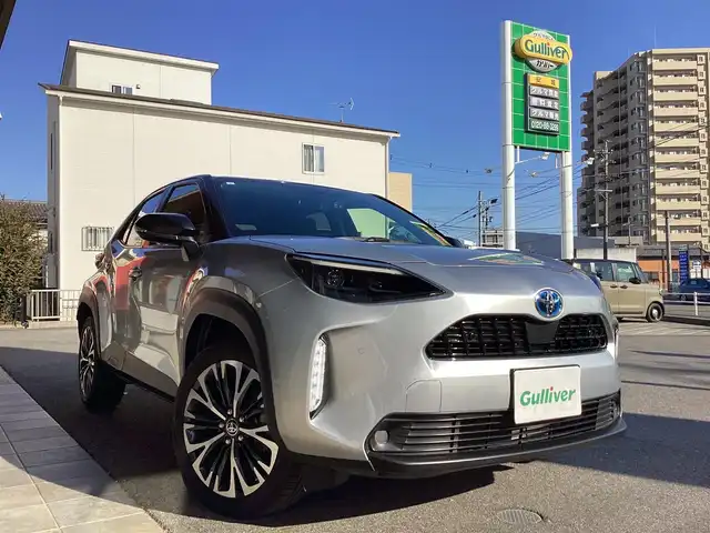 トヨタ ヤリスクロス ハイブリッド Z 愛知県 2021(令3)年 2.8万km ブラックマイカ/シルバーメタリック 2トーン ワンオーナー　/ハーフレザー　/パワーシート　/シートヒーター　/レーダークルーズコントロール　/ＢＳＭ　/ＡＨＢ　/ＬＤＡ　/ＰＣＳ　/ビルトインＥＴＣ　/ディスプレイオーディオ　/フルセグ　/バックカメラ　/ナビ　/シートヒーター