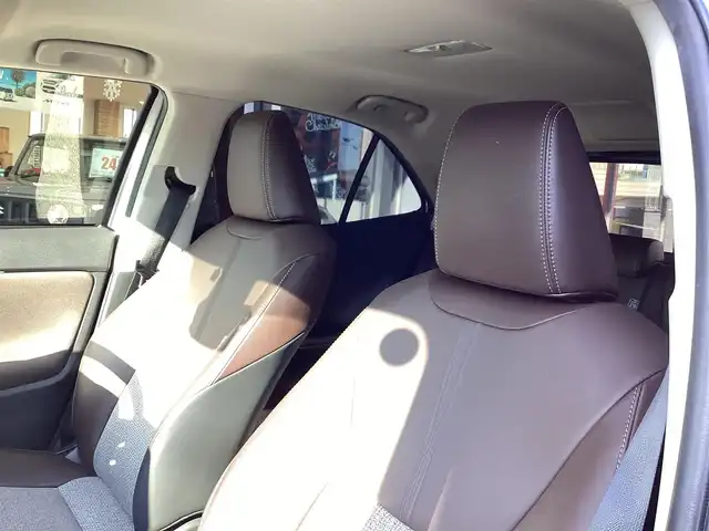 トヨタ ヤリスクロス ハイブリッド Z 愛知県 2021(令3)年 2.8万km ブラックマイカ/シルバーメタリック 2トーン ワンオーナー　/ハーフレザー　/パワーシート　/シートヒーター　/レーダークルーズコントロール　/ＢＳＭ　/ＡＨＢ　/ＬＤＡ　/ＰＣＳ　/ビルトインＥＴＣ　/ディスプレイオーディオ　/フルセグ　/バックカメラ　/ナビ　/シートヒーター