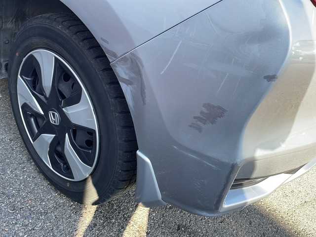 ホンダ フィット 13G FパックコンフォートED 福島県 2019(平31)年 6.4万km ルナシルバーM 純正ナビ フルセグTV Bluetooth バックカメラ 衝突軽減ブレーキ オートクルーズ シートヒーター オートライト ETC レーンキープアシスト HIDヘッドライト 横滑り防止 スマートキー