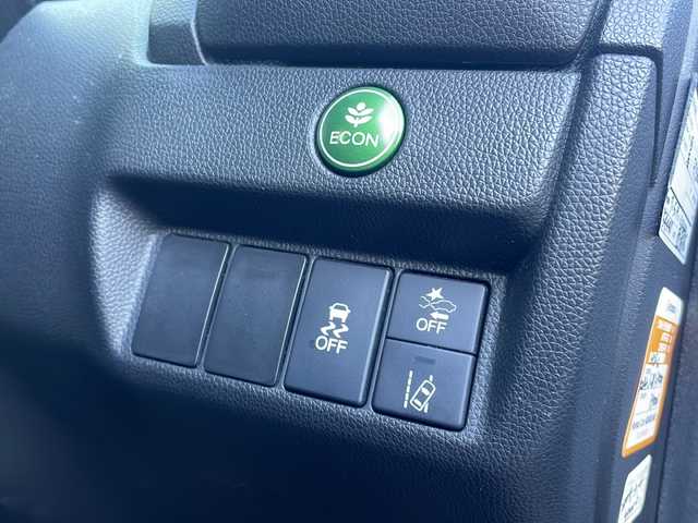 ホンダ フィット 13G FパックコンフォートED 福島県 2019(平31)年 6.4万km ルナシルバーM 純正ナビ フルセグTV Bluetooth バックカメラ 衝突軽減ブレーキ オートクルーズ シートヒーター オートライト ETC レーンキープアシスト HIDヘッドライト 横滑り防止 スマートキー