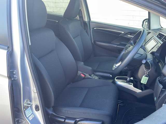 ホンダ フィット 13G FパックコンフォートED 福島県 2019(平31)年 6.4万km ルナシルバーM 純正ナビ フルセグTV Bluetooth バックカメラ 衝突軽減ブレーキ オートクルーズ シートヒーター オートライト ETC レーンキープアシスト HIDヘッドライト 横滑り防止 スマートキー